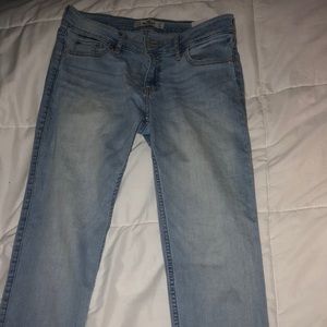 Women’s 7 short Hollister jeans